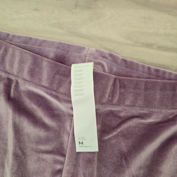NWT Purple Emma Velour Fabletics Leggings - Picture 4 of 4